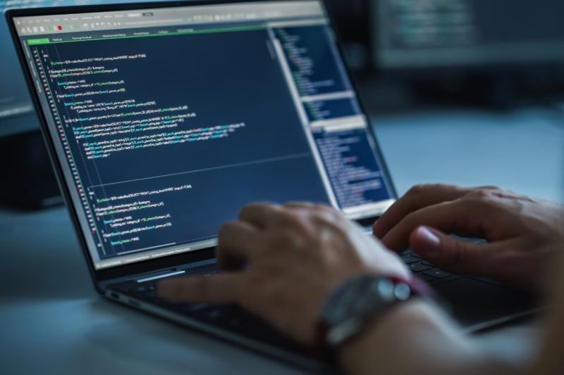 长清区软件定制开发：PHP与Node.js，后端解决方案的优势博弈